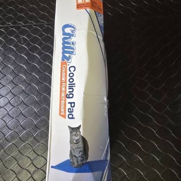 Chillz Cooling Pad, medium size (19.5" x 15.7") #B15 - Picture 4 of 4